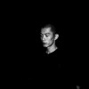 九